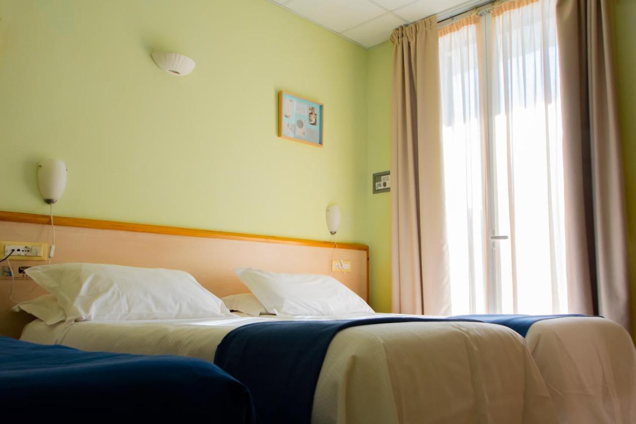Hotel Delle Mimose Ντιάνο Μαρίνα Εξωτερικό φωτογραφία
