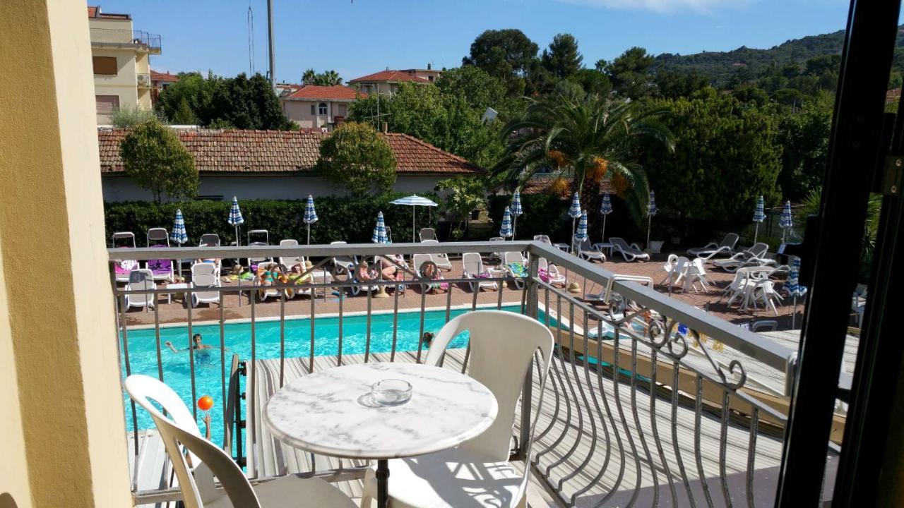 Hotel Delle Mimose Ντιάνο Μαρίνα Εξωτερικό φωτογραφία