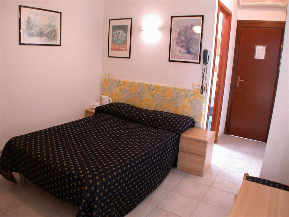 Hotel Delle Mimose Ντιάνο Μαρίνα Εξωτερικό φωτογραφία