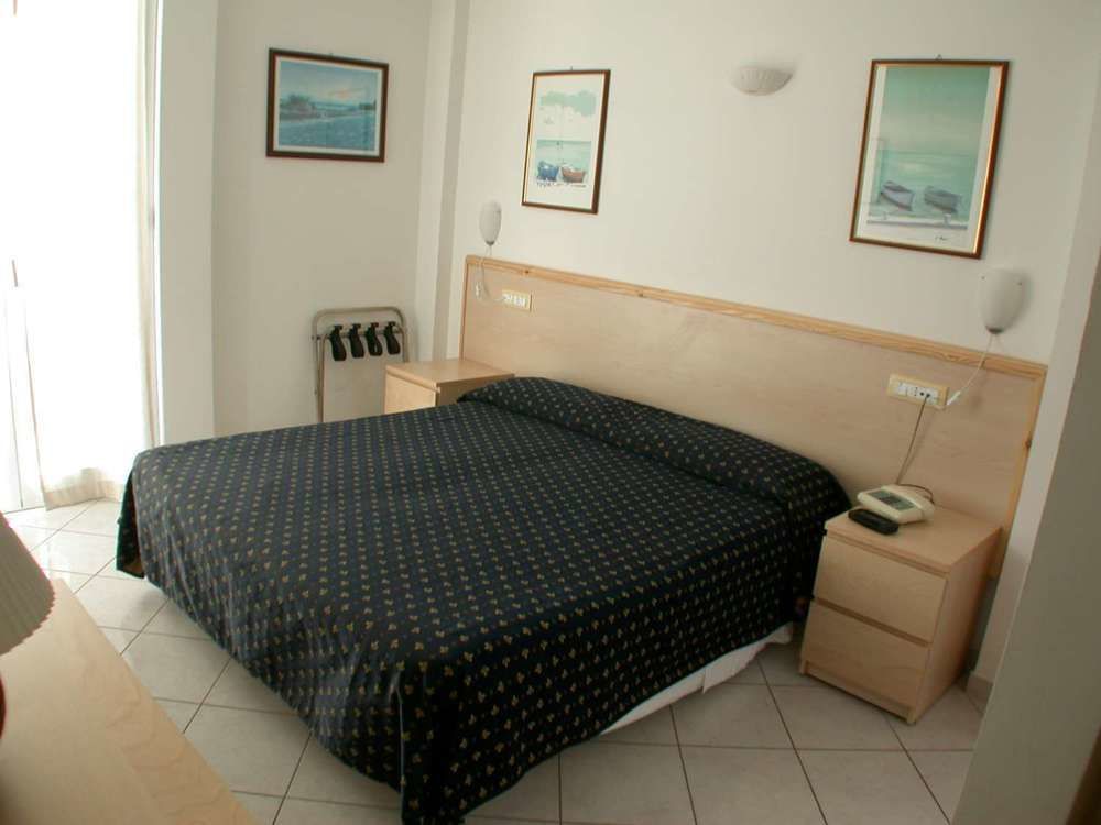 Hotel Delle Mimose Ντιάνο Μαρίνα Εξωτερικό φωτογραφία